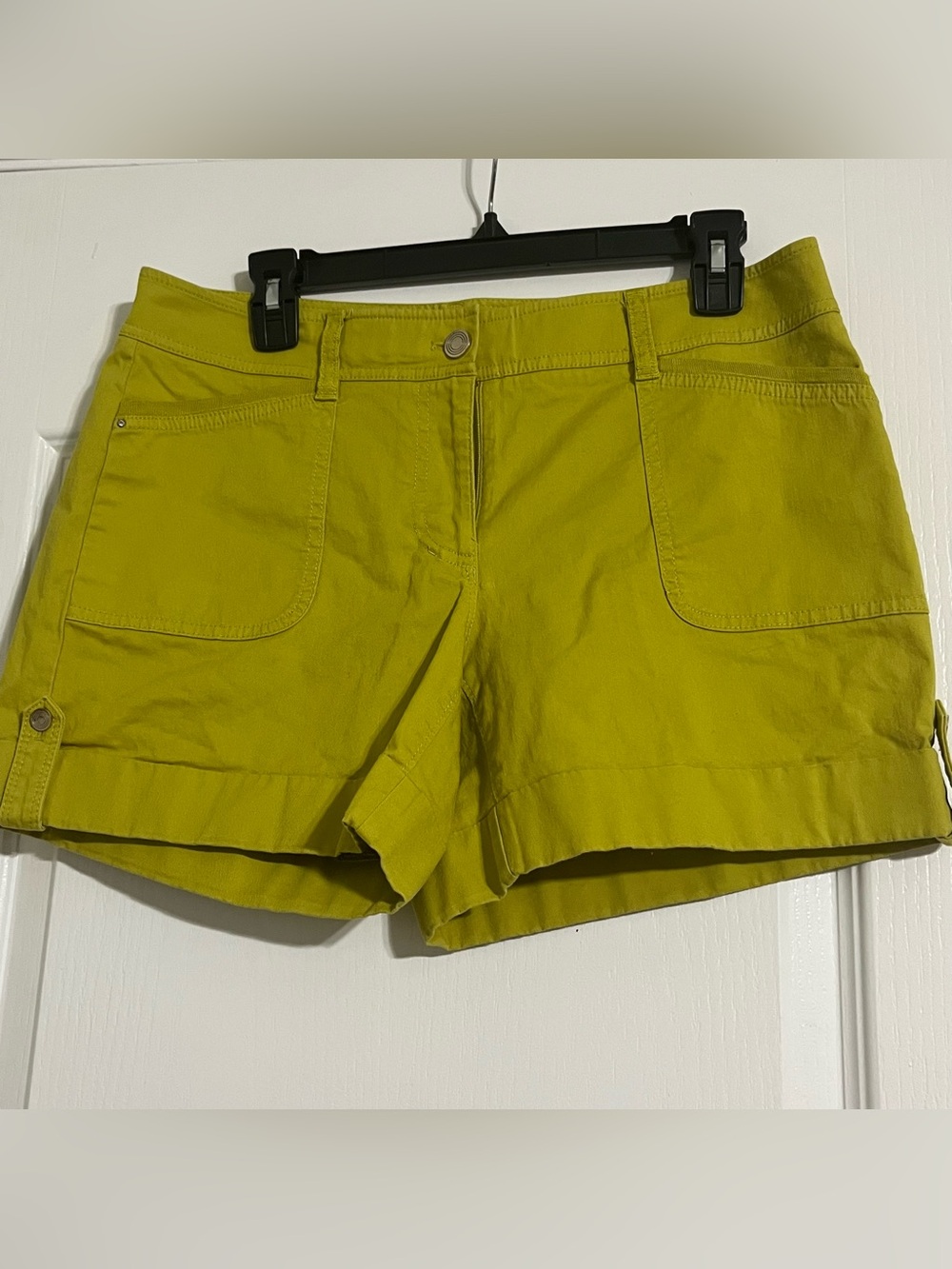 White House Black Market Women’s Lime Green High-Rise Shorts Size 8 “Like New”
